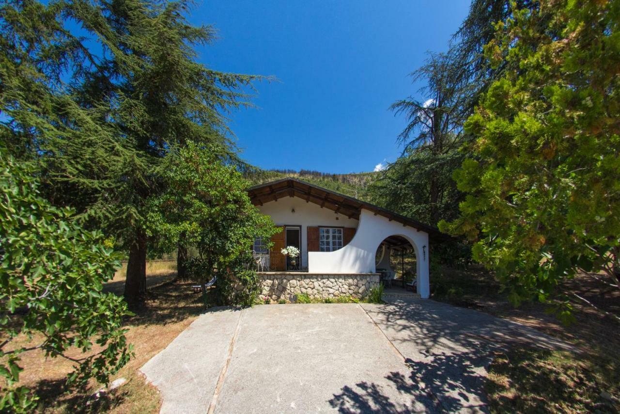 La Dimora Del Cuore Villa ซุลโมนา ภายนอก รูปภาพ