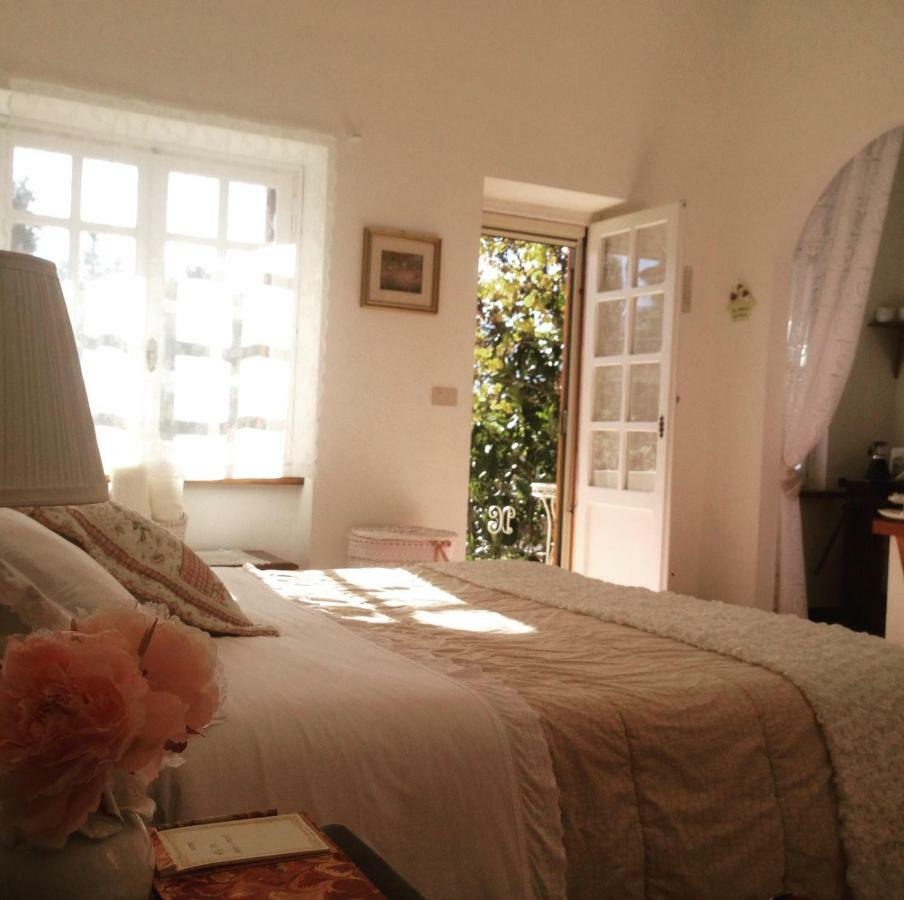 La Dimora Del Cuore Villa ซุลโมนา ภายนอก รูปภาพ